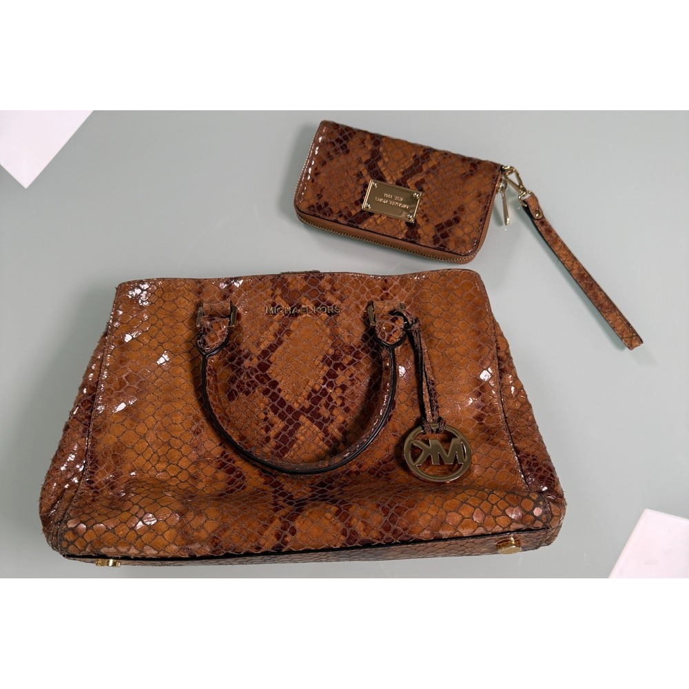 Michael Kors Faux Snake Skin Satchel Tote Bag w/Matching Wallet - Picture 2 of 13